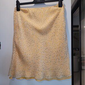 Cute soft flower pattern skirt